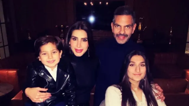 Sunjay Kapur Funeral Today: Karisma Kapoor's Kids Samaira And Kiaan Sign  Grief Note