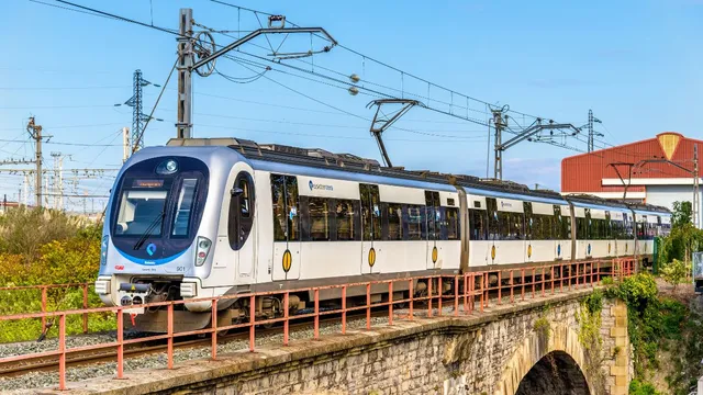 shimla-ac-trains-shimla-kalka-section-to-have-new-ac-coaches-equipped-with-modern-facilities-full-details