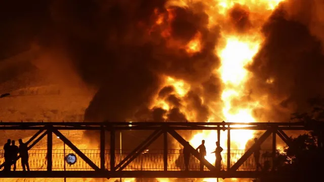Israel-Iran War Escalates: Tel Aviv Attacked, Israeli Airstrikes Rock Iran’s Nuclear Hub | 10 Key Developments