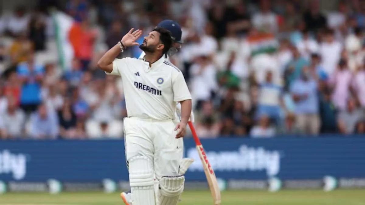 india-national-cricket-team-vs-england-national-cricket-team-match-scorecard-1st-test-rishabh-pants-hilarious-stump-mic-banter-with-jamie-smith-goes-viral-watch