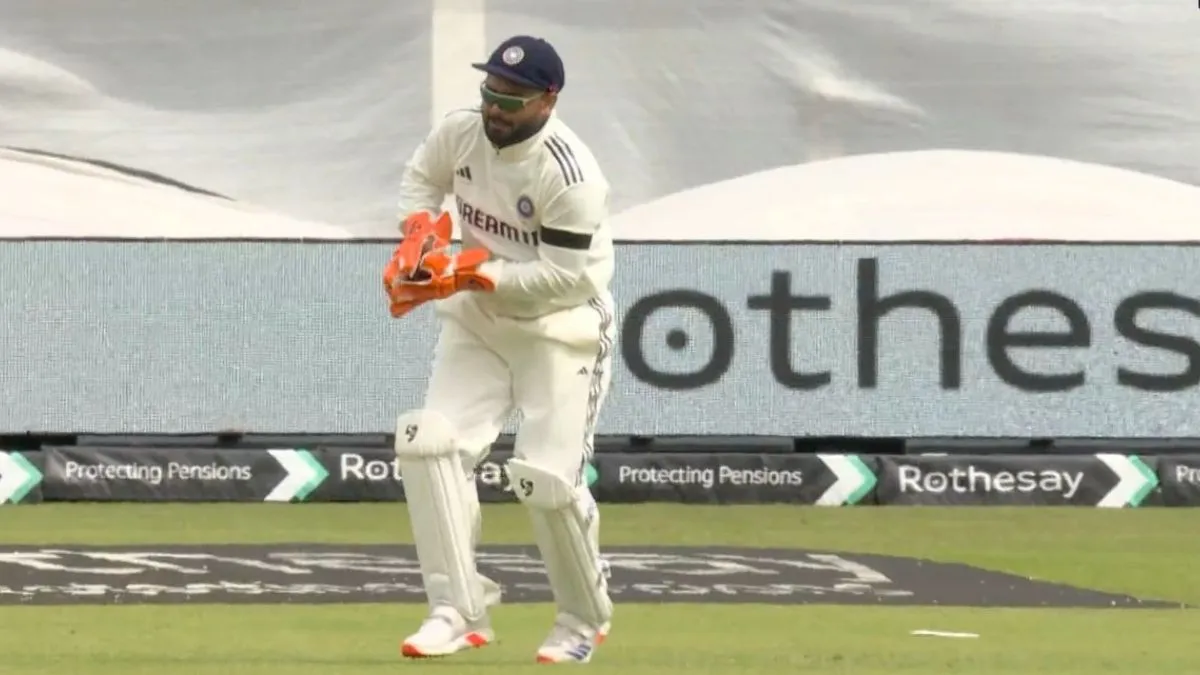 england-national-cricket-team-vs-india-national-cricket-team-headingley-test-rishabh-pant-150-catches-join-ms-dhoni-in-list