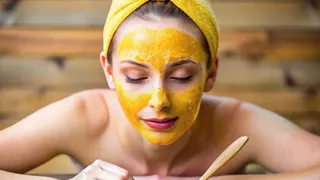 How To Use Chandan And Haldi In DIY Face Packs For Bright And Glowing Skin?