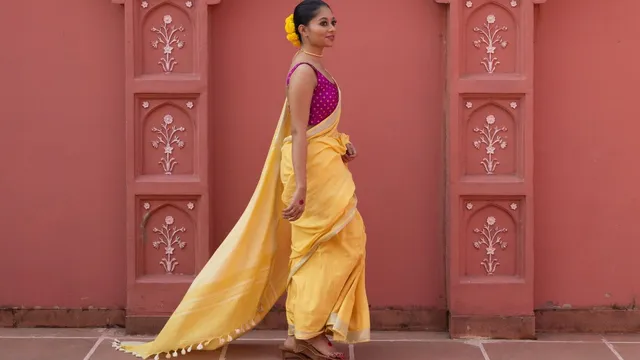 looking-to-repurpose-your-mom-old-saree-what-modern-outfit-ideas-work-best