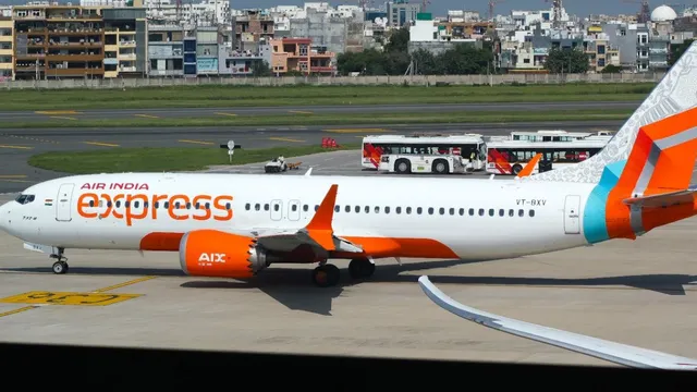 air-india-express-delhijammu-flight-aborts-landing-several-flights-affected-by-technical-faults