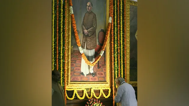 pm-modi-pays-tribute-to-syama-prasad-mookerjee-on-death-anniversary-invaluable-contribution-to-nation-building