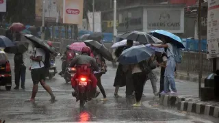 karnataka-weather-bengaluru-weather-orange-alert-for-heavy-rain-udupi-belgaum-shivamogga-and-3-other-districts-forecast