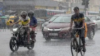 UP Weather: Monsoon Weakens Temporarily In State, Heavy Rain Likely After June 26 | IMD Forecast