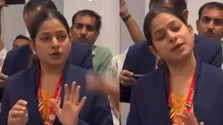 ‘Kya Fat Gaya?’: Confused Passenger’s Hilarious Question On Flight Delay Has Internet In Splits