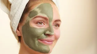 5 Ayurvedic Face Masks To Get Glowing Skin This Rainy Season