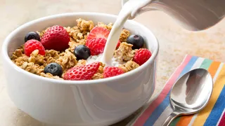 How To Make Healthy Breakfast Cereal At Home And What Are Its Benefits?