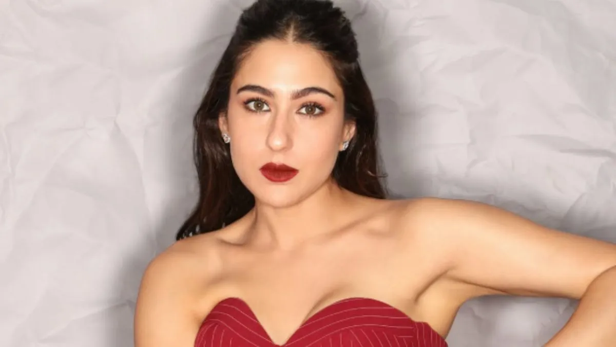 sara-ali-khan-opens-up-on-working-with-anurag-basu-in-metro-in-dino-there-is-spontaneity-that-sir-captures