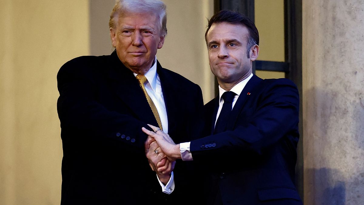 fun facts and trivia about handshakes (3)