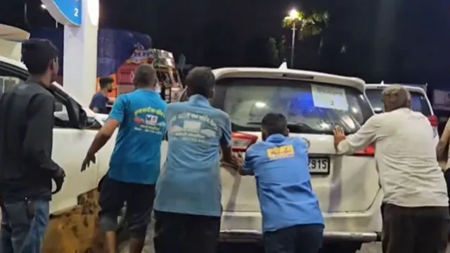 mp-19-cars-in-cm-mohan-yadav-convoy-break-down-after-refuelling-with-water-mixed-diesel-petrol-pump-sealed-watch