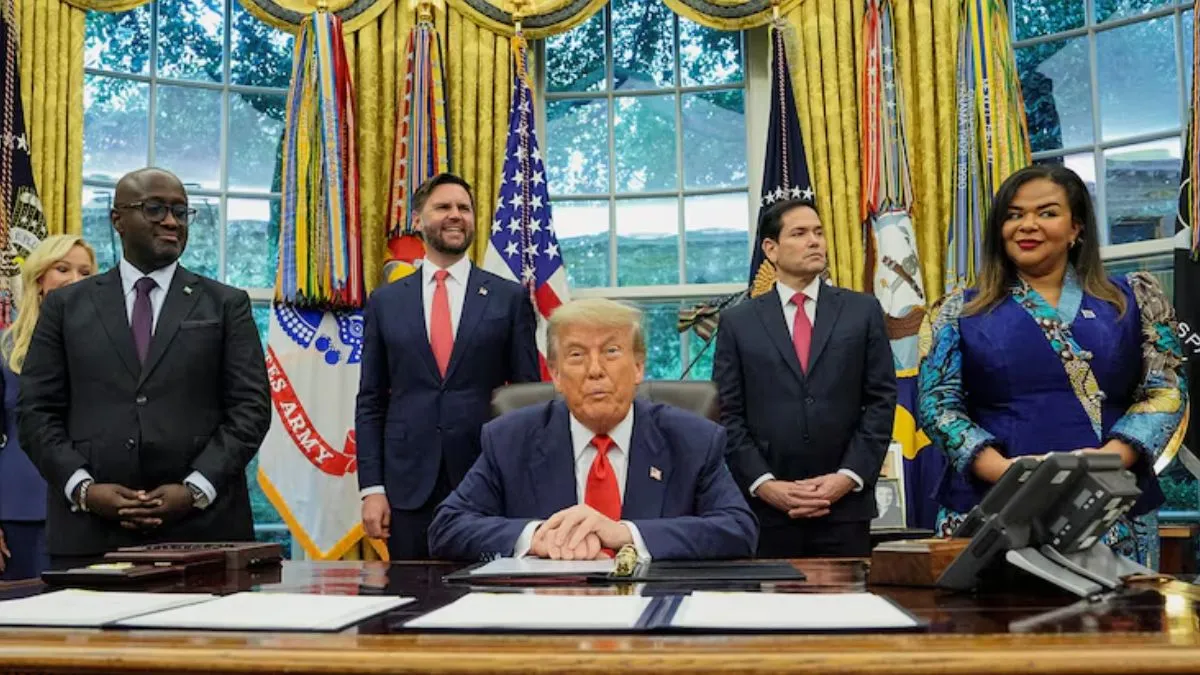 no-trade-with-india-pakistan-if-trump-credits-himself-again-for-indopak-ceasfire-talks-watch