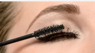 Which Mascara Colour Is Right For You? A Complete Guide For Every Eye And Skin Tone