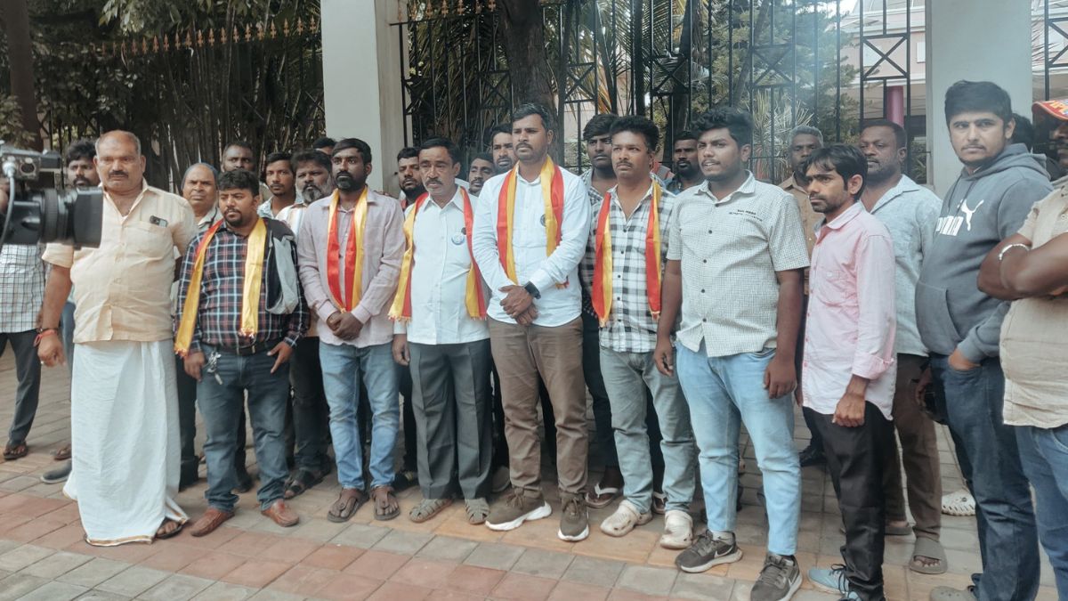 karnataka-bike-taxi-ban-drivers-hunger-strike-protest-bike-taxi-owners-association-siddaramaiah-karnataka-auto-fare-hike