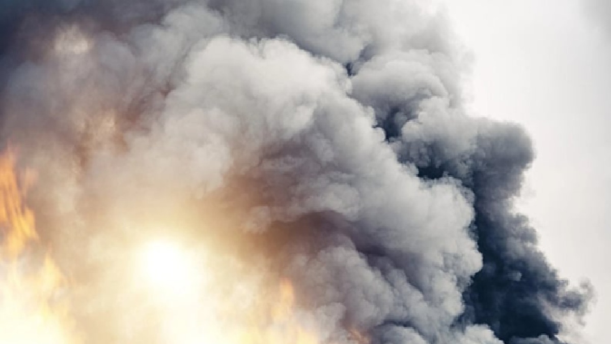 massive-blast-occurs-at-firecracker-unit-in-tamil-nadus-sivakasi-day-after-telangana-pharma-tragedy-casualties-feared