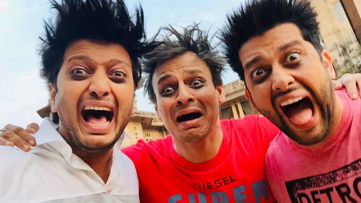 masti-4-riteish-deshmukh-aftab-shivdasani-and-vivek-oberoi-return-as-uk-schedule-begins-director-milap-zaveri-shares-gratitude