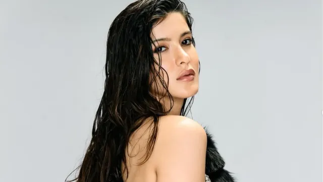 shanaya-kapoor-opens-up-on-her-delayed-acting-debut-in-bollywood-it-has-had-its-ups-and-downs