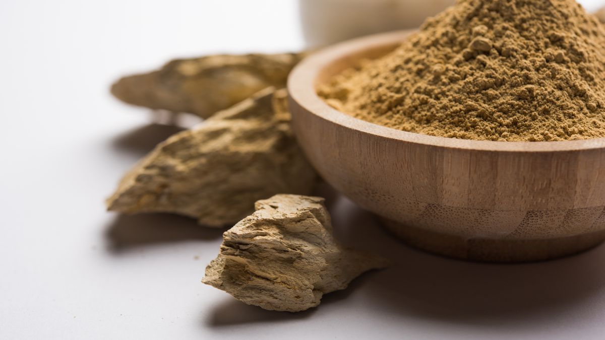 ways to use multani mitti for skin