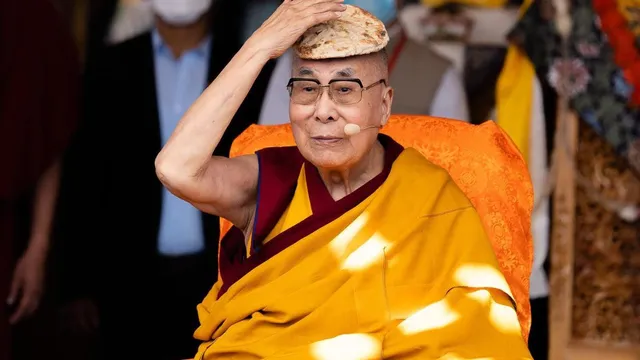 10-powerful-life-lessons-by-dalai-lama-on-love-peace-and-compassion-that-might-just-change-your-life