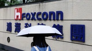 Foxconn Recalls 300 Chinese Staff from India iPhone Plants, Manufacturing Still On Track