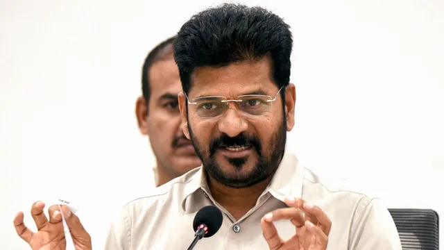 telangana-rising-2047-cm-revanth-reddy-backs-medical-tourism-announces-rs-11500-cr-healthcare-boost