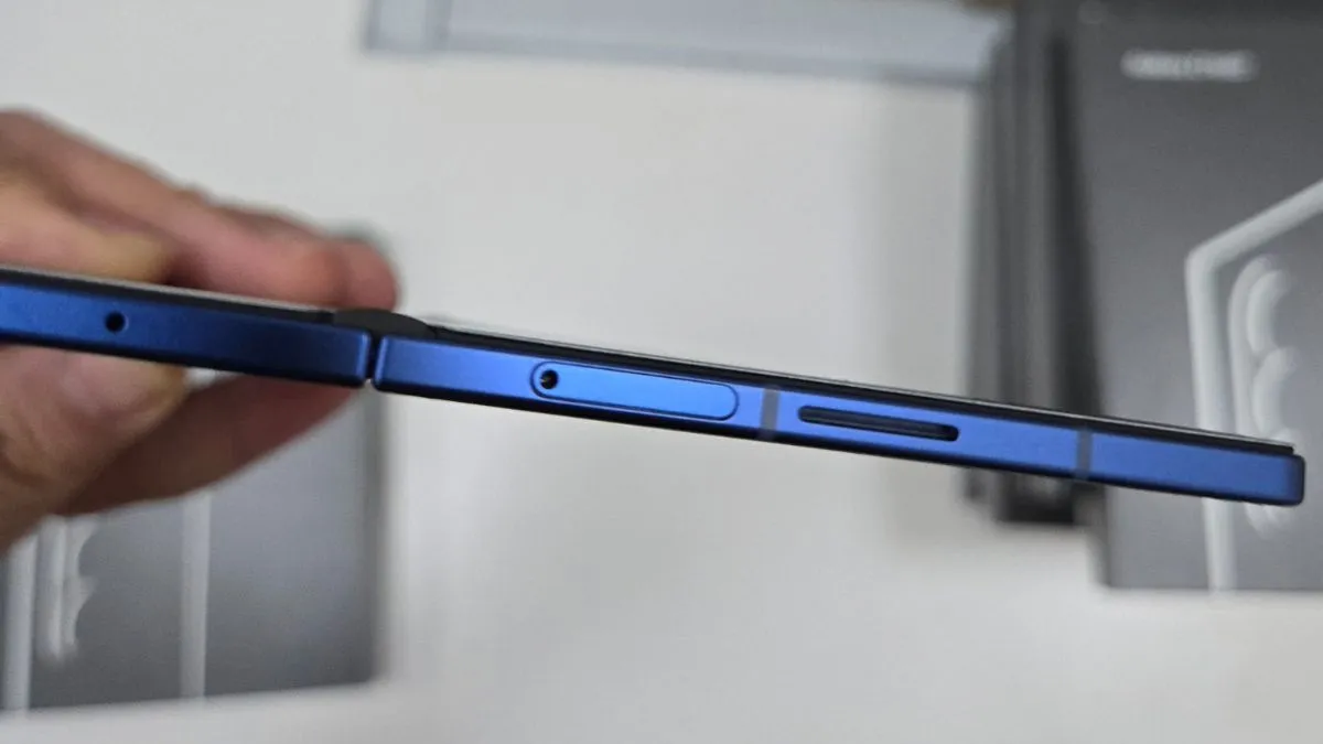 samsung-galaxy-z-fold-7-live-images-leak-ahead-of-launch-reveals-sleek-new-design