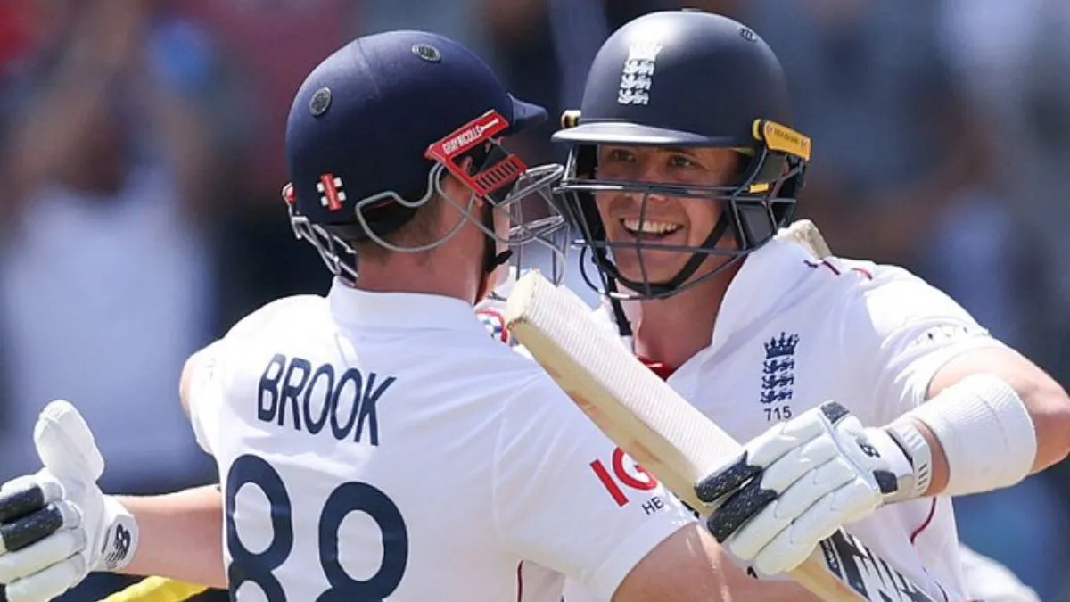 ind-vs-eng-2nd-test-jamie-smith-reveals-exchange-with-harry-brook-at-crease-is-this-a-hattrick-ball