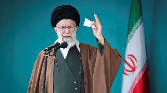 iran-supreme-leader-ayatollah-khamenei-makes-first-public-appearance-after-israel-iran-war-worship-ashura-ceremony