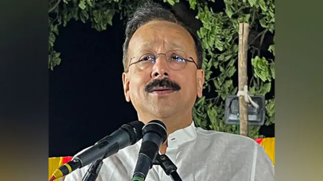 cyber-fraud-attempting-to-misuse-slain-ncp-leader-baba-siddiques-mobile-number-arrested-in-delhi