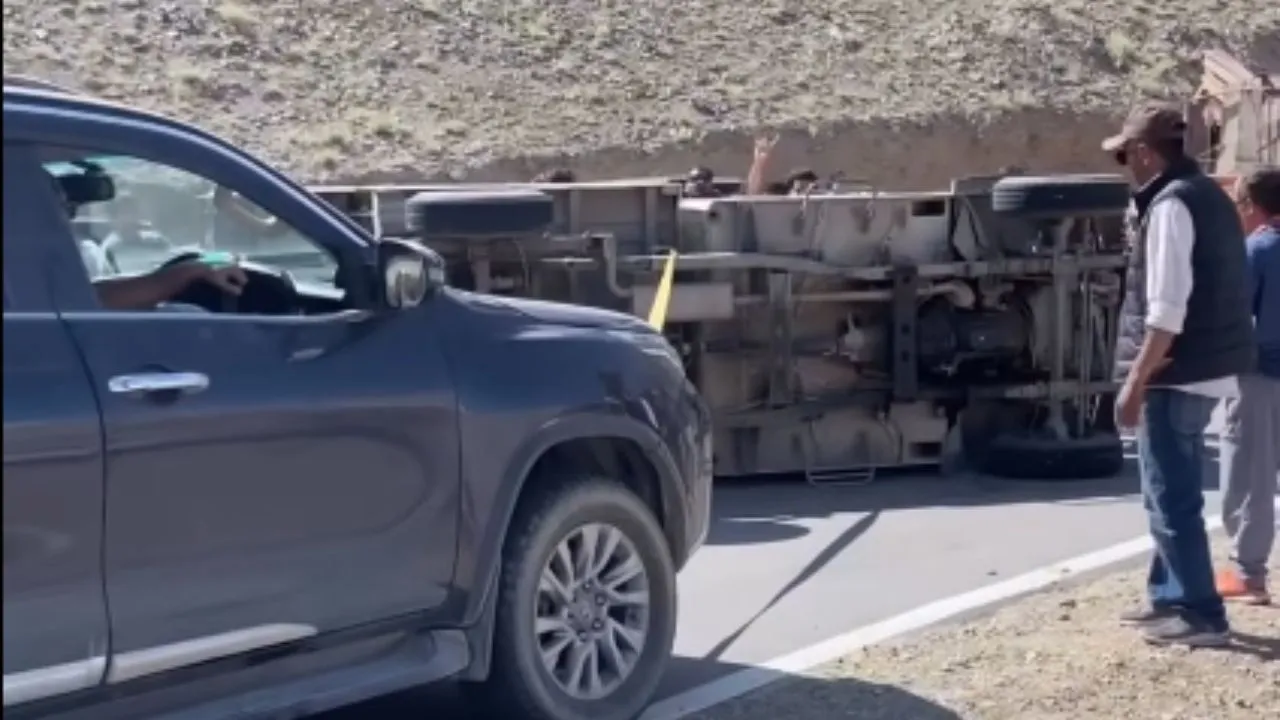 watch-toyota-fortuner-stuns-internet-with-massive-power-shows-why-indians-love-this-suv