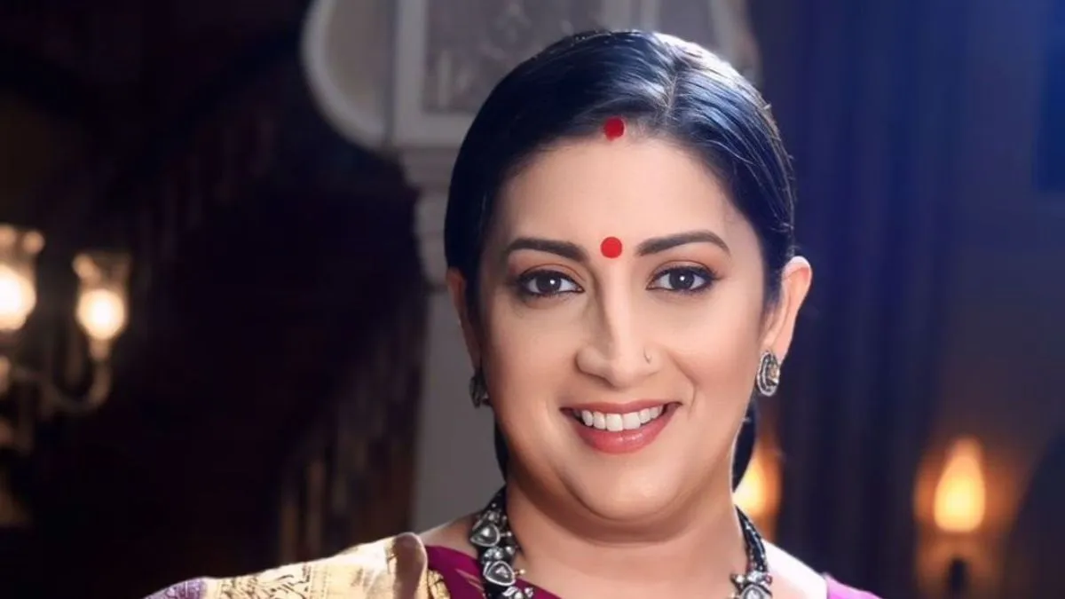 smriti-irani-talks-about-managing-kyunki-saas-bhi-kabhi-bahu-thi-along-with-politics-its-a-side-project