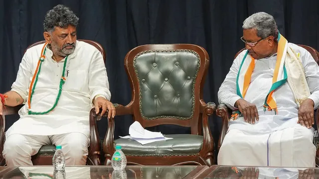 karnataka-cabinet-rejig-siddaramaiah-dk-shivakumar-to-meet-sonia-rahul-gandhi-kharge-amid-leadership-change