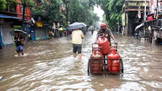 Weather Update: IMD Issues Alert For Heavy Rain In Delhi-NCR; Himachal Death Toll Mounts To 85 Amid Monsoon Fury