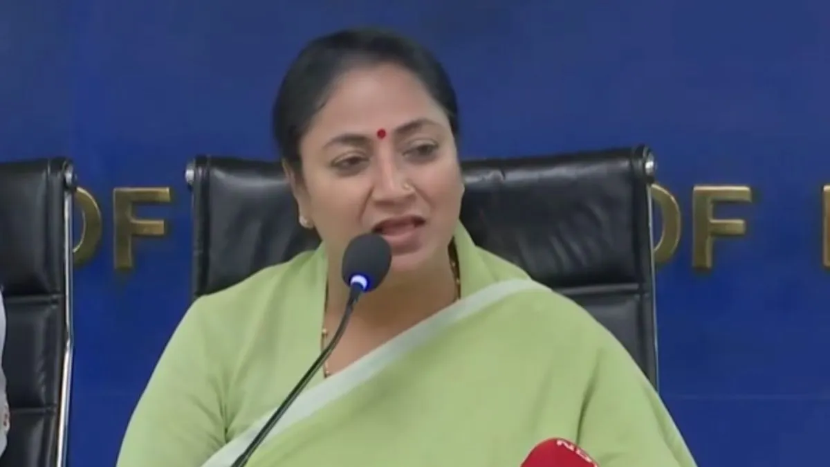 delhi-waterloggings-cm-rekha-gupta-expresses-concerns-directs-officials-to-take-necessary-steps
