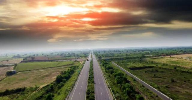 noida-nhai-plans-elevated-corridor-from-kalindi-kunj-to-pari-chowk-to-ease-traffic-boost-jewar-airport-access-details