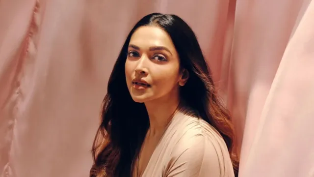 deepika-padukone-is-not-irreplaceable-director-calls-actress-8-hour-shift-demand-unreal