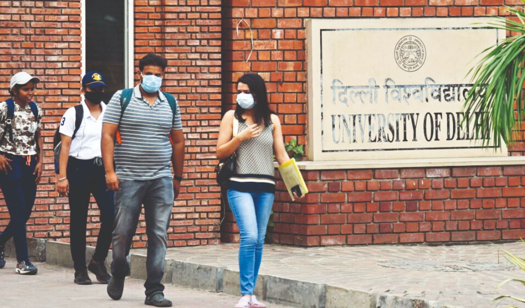 delhi-university-launches-4year-ug-program-under-nep-2020-boosts-research-employability-college-readiness-across-64-du-colleges