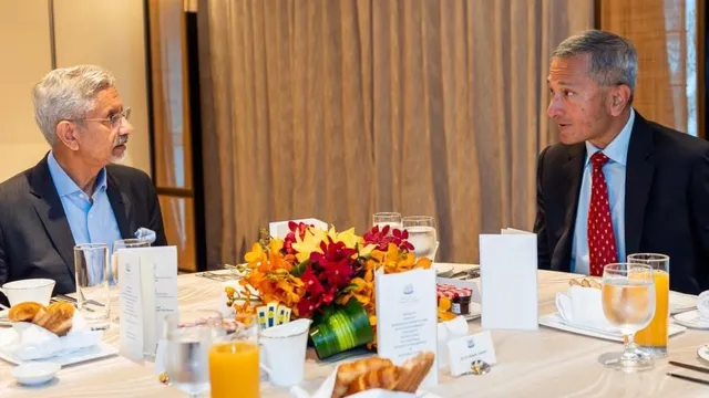 s-jaishankar-meets-vivian-bala-india-singapore-ties-ahead-of-sco-meet