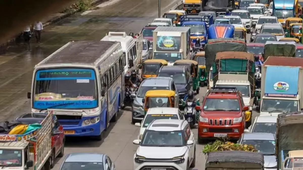 reddit-user-flags-bengaluru-poor-infra-high-cost-of-living-netizens-react