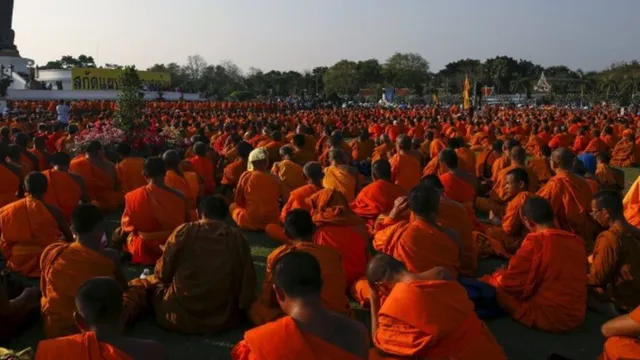 criminalise-women-not-monks-thai-senate-committee-recommends-punishing-women-over-explosive-monk-sex-scandal