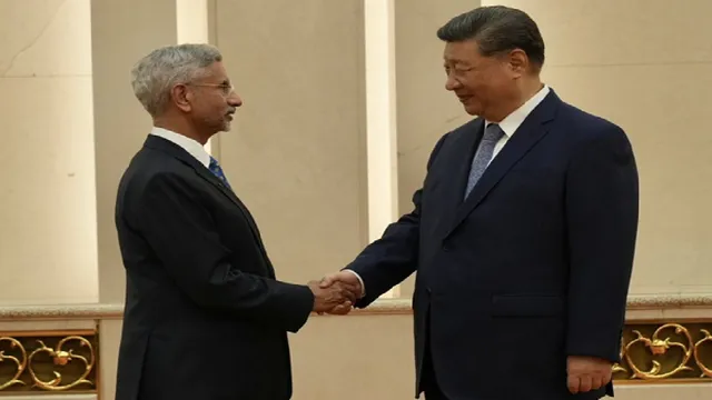 s-jaishankar-calls-on-chinese-president-xi-jinping-in-beijing-ahead-of-sco-meet-updates