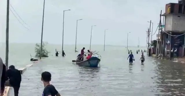 up-floodlike-situation-in-varanasi-as-ganga-water-level-surges-amid-continuous-rainfall