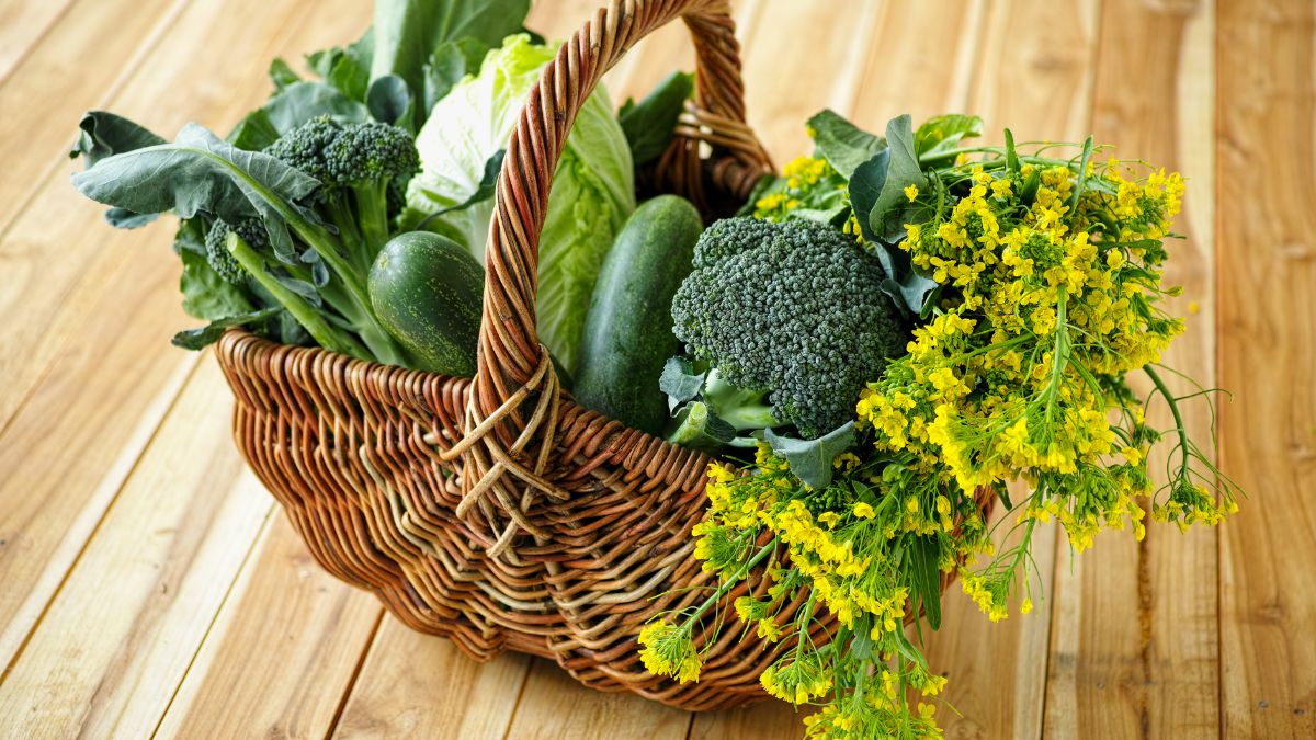 list of leafy green vegetables their history, origin and nutrient benefits  (1)