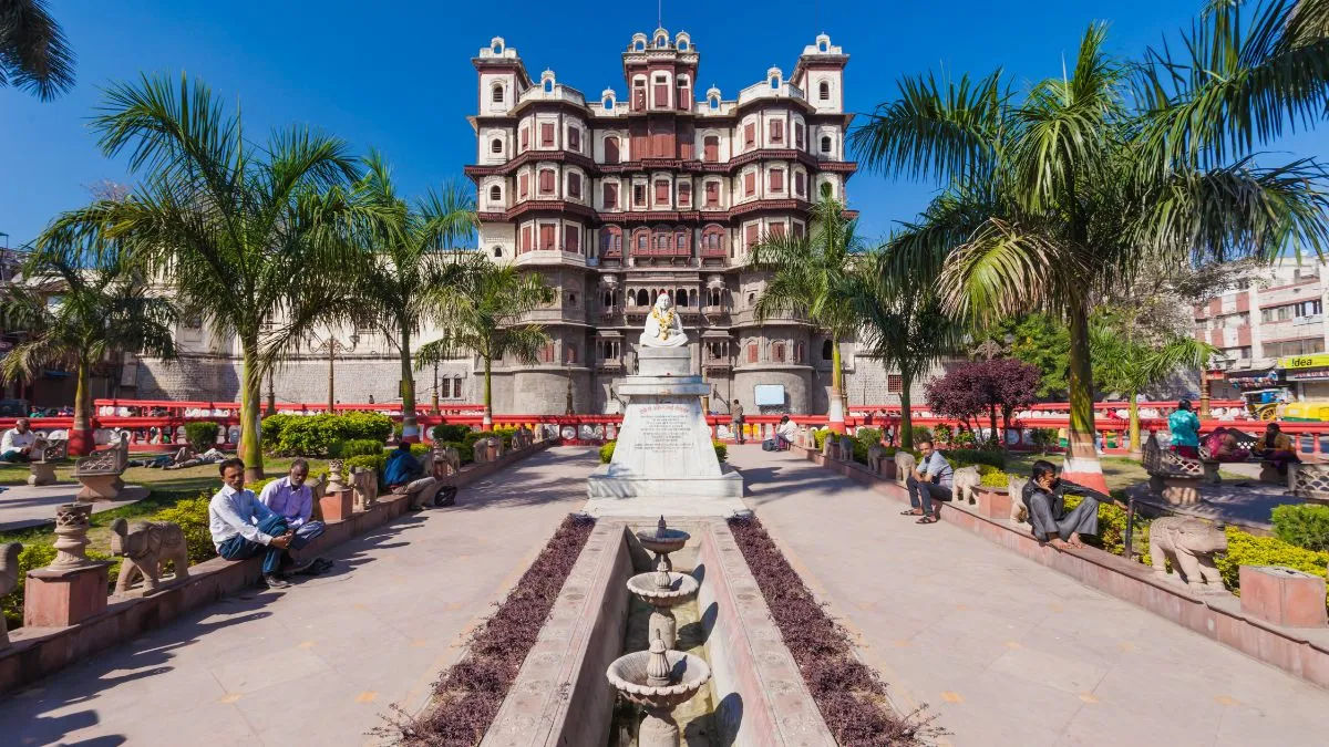 indore-retains-cleanest-city-of-india-title-for-8th-consecutive-year-as-govt-announces-swachh-survekshan-awards-full-list