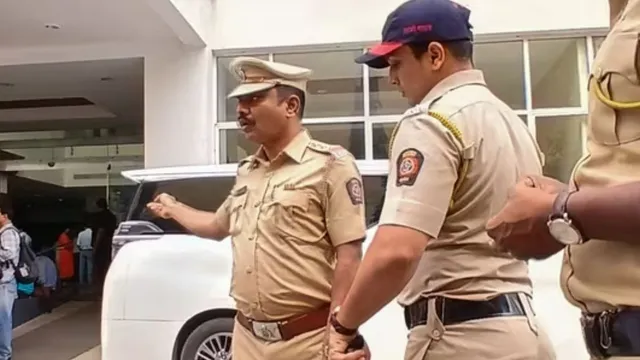 pune-bank-manager-dies-by-suicide-inside-branch-premises-suicide-note-blames-work-pressure