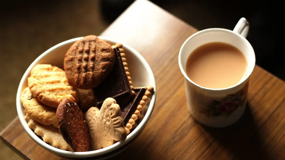 is-chai-with-biscuits-bad-for-your-health-5-healthy-tea-time-snacks-youll-love