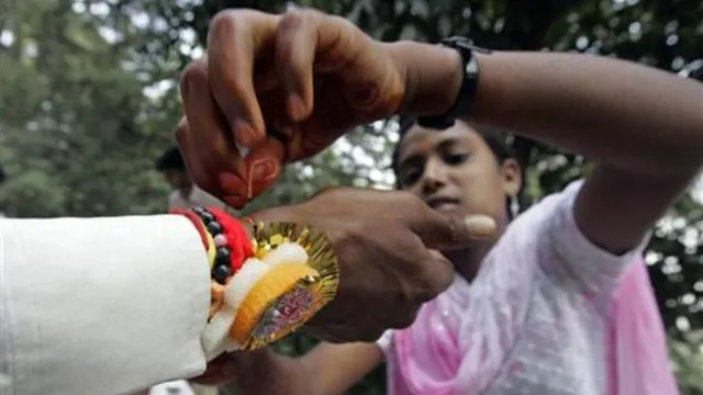 5-best-rakhi-gift-ideas-for-sisters-under-rs-5000-2025-gadgets-shell-actually-use