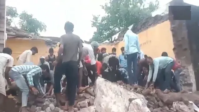 rajasthan-jhalawar-school-roof-collapses-several-children-feared-trapped-dead-injured-rescue-operation-on